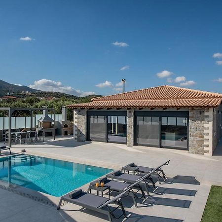 Luxury Villa Alexia แอร์ซอนิสซอส ภายนอก รูปภาพ